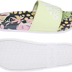 Adidas Adilette Comfort Slides Women, marron 12 Adidas Adilette Comfort Slides Women, marron -Natation Femme Soldes adidas adilette comfort slides women almost lime footwear white white footwear white white 5 2