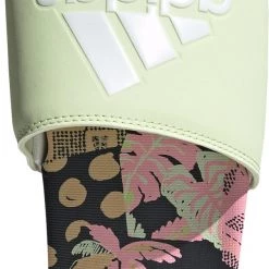 Adidas Adilette Comfort Slides Women, noir/marron 13 Adidas Adilette Comfort Slides Women, noir/marron -Natation Femme Soldes adidas adilette comfort slides women almost lime footwear white white footwear white white 6 1